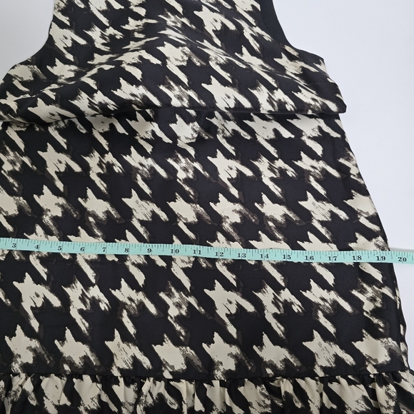 J. Crew Houndstooth 100% Silk Dress Flounce, Ruffled Hem Size 2 - Picture 6 of 11